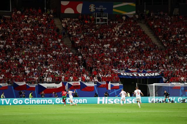 kaiyun体育-【欧洲杯】将门虎子！孔塞桑绝杀，葡萄牙2比1捷克