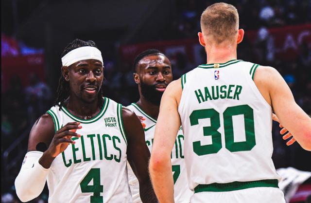 开运体育官网-波神缺席无碍赢球！快艇致命弱点被绿军拿捏