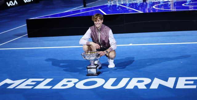 开云-辛纳澳网夺冠复制德约轨迹 男网开启00后新时代？