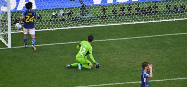 kaiyun-大规模轮换作茧自缚 短短四日森保一从球圣变罪人