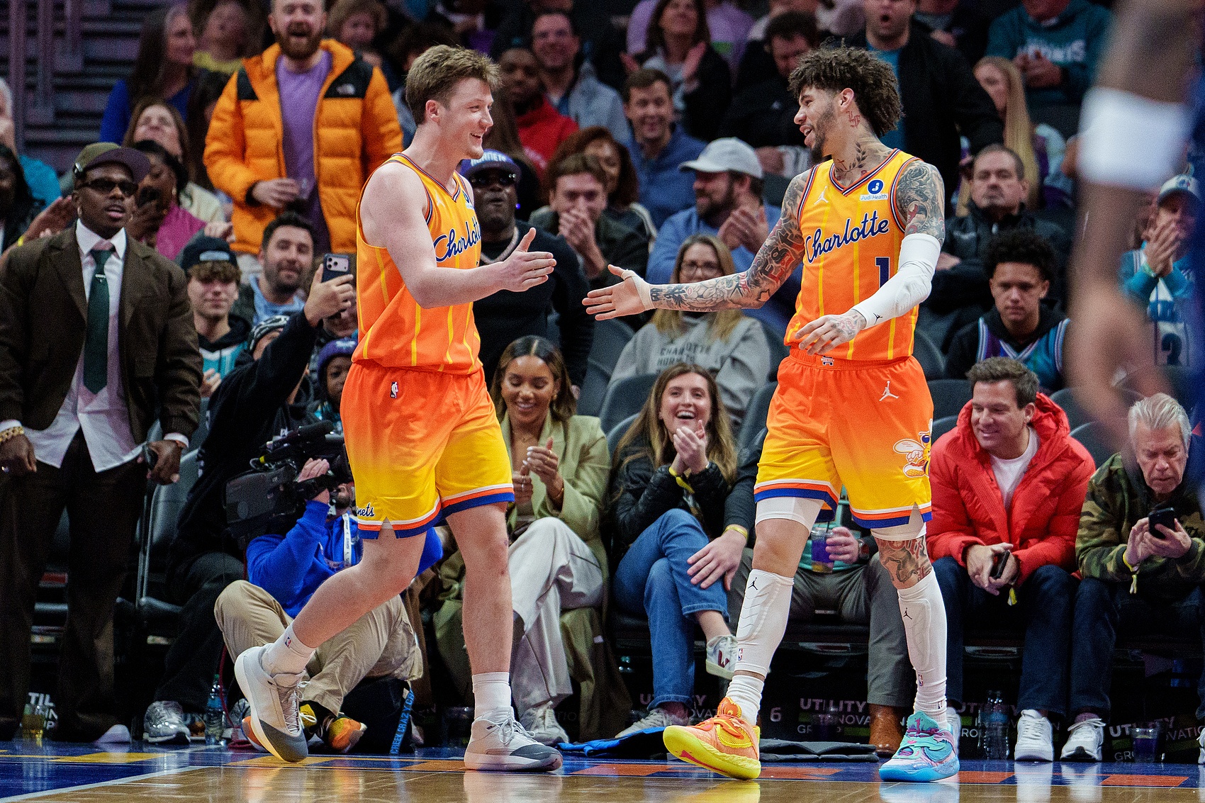 kaiyun体育-NBA彩经：步行者惨败黄蜂 火箭小胜爵士 凯尔特人大胜雄鹿