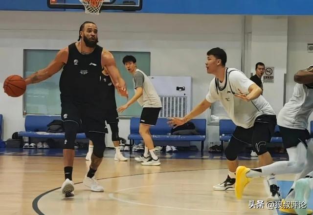 开云-北京队史最“轻松”顶薪：范子铭无缘主场生死战 季后赛至今0出场